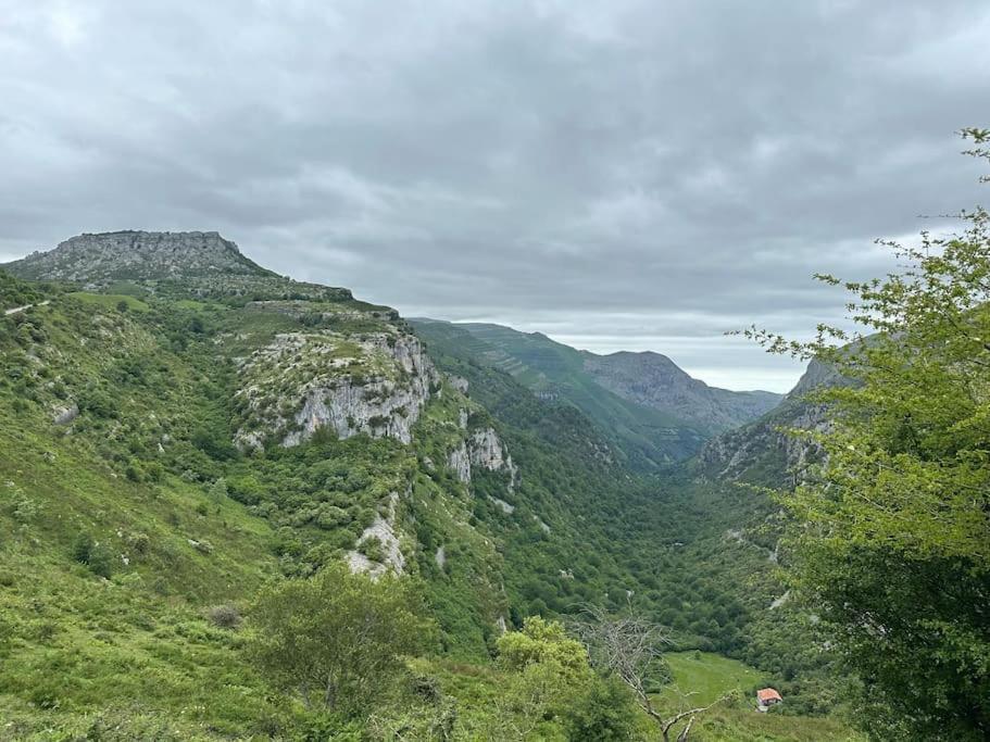 Vila Casa La Enciruela Ramales de la Victoria Exteriér fotografie