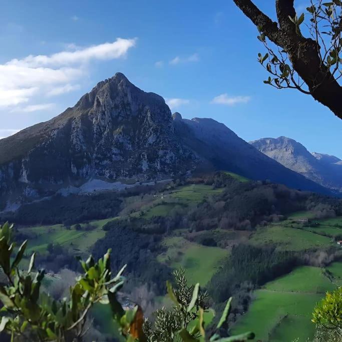 Vila Casa La Enciruela Ramales de la Victoria Exteriér fotografie
